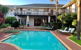 Fifth Avenue Beach House